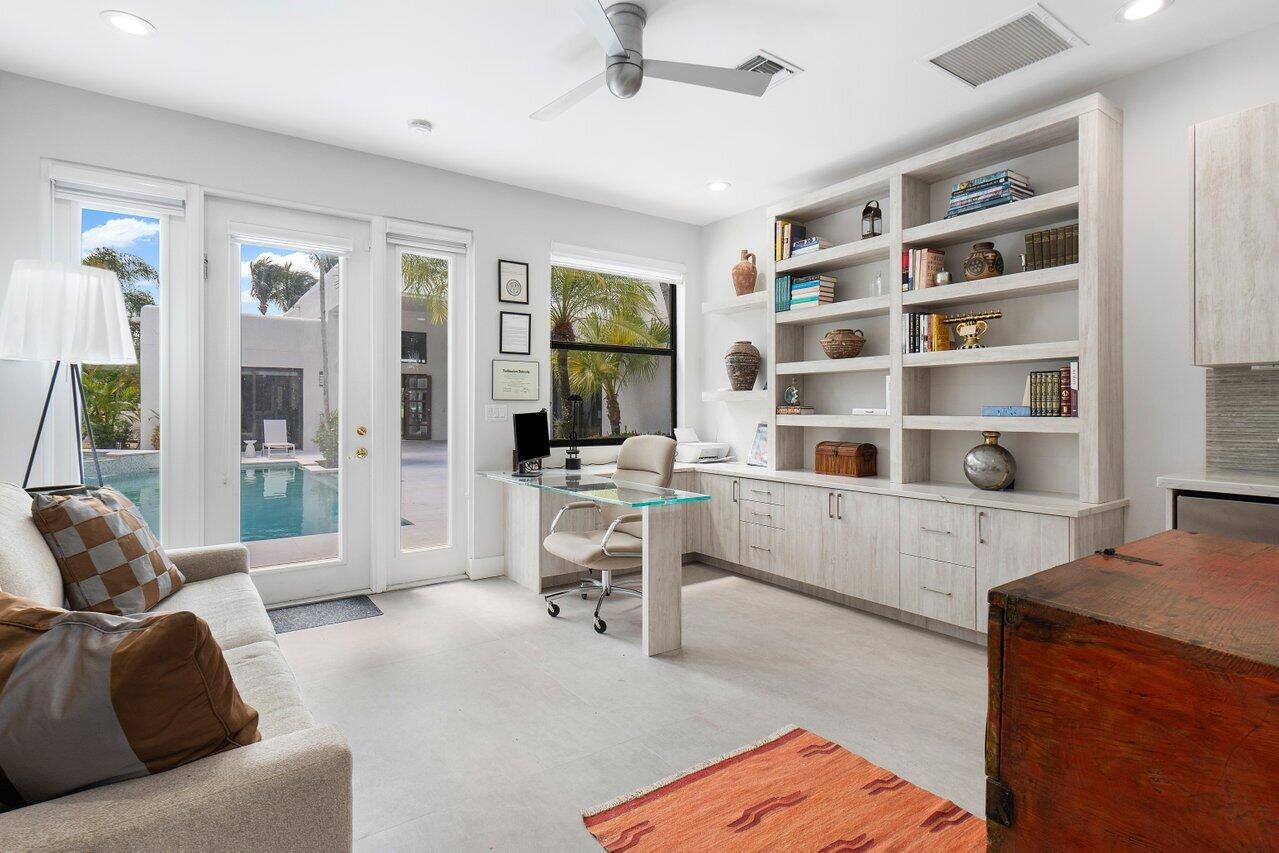 CORAL COVE / POLO CLUB - Residential