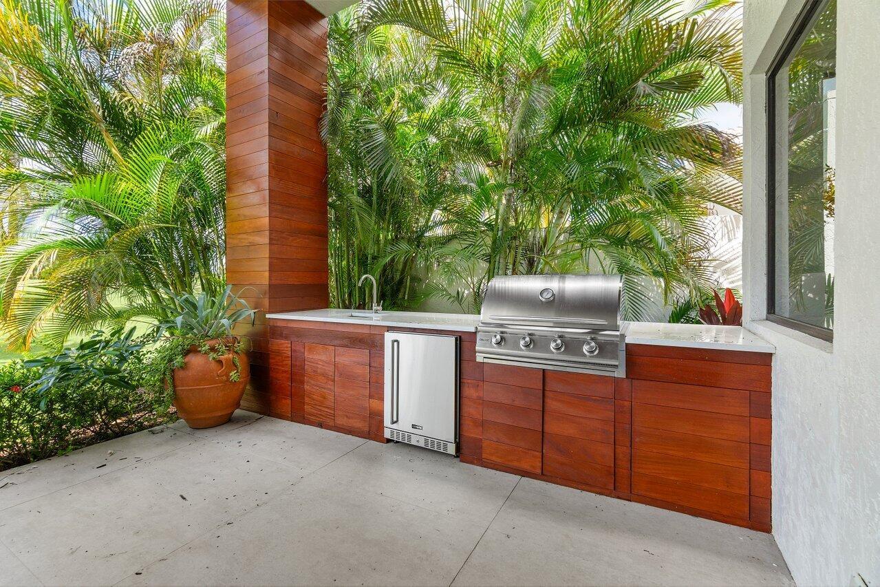 CORAL COVE / POLO CLUB - Residential