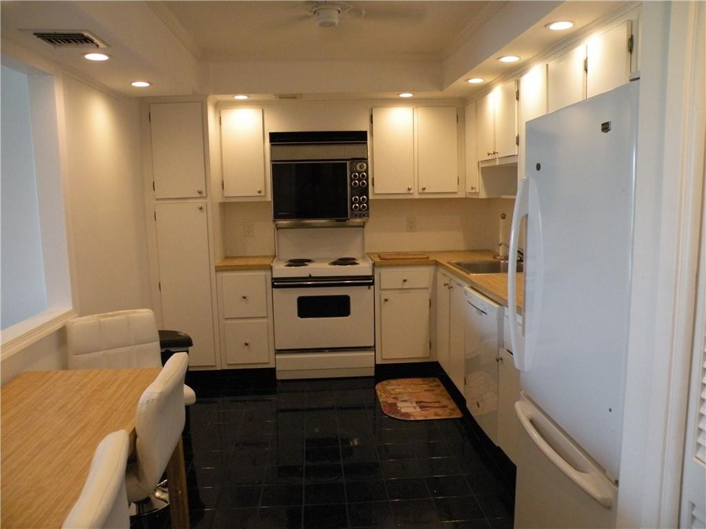 No 79 Palm-Aire Country C - Residential Lease