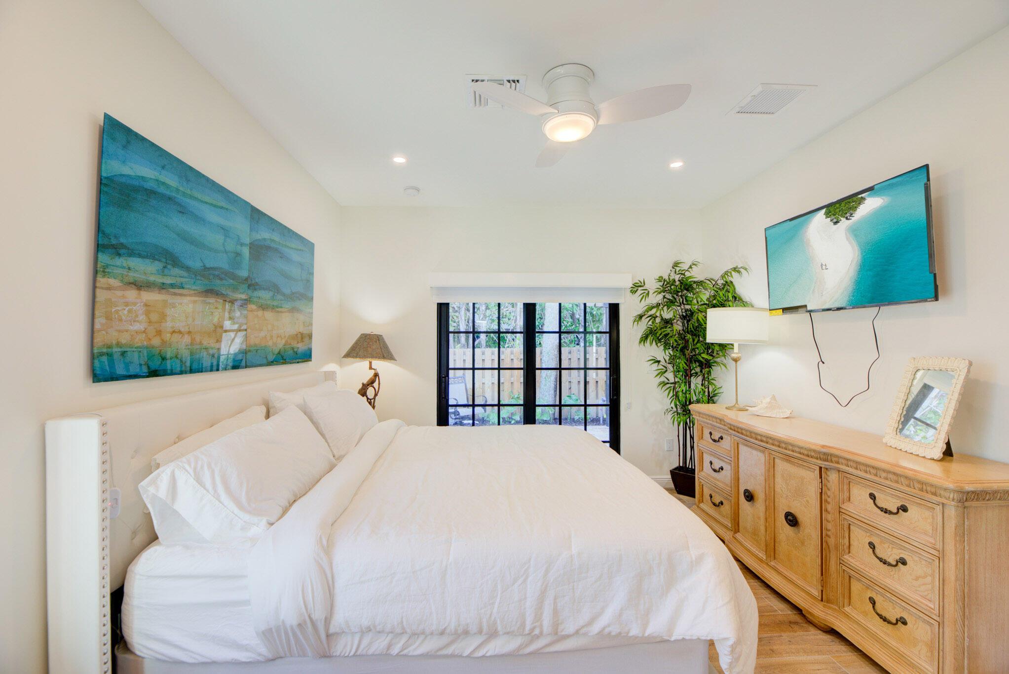 DELRAY TOWN OF - Residential Lease
