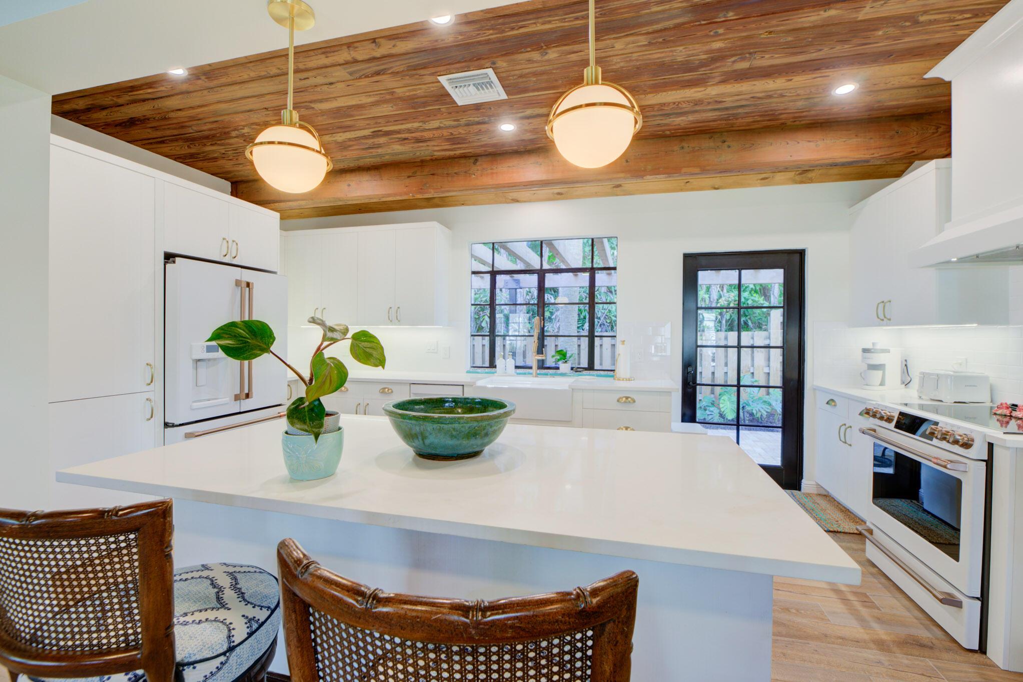 DELRAY TOWN OF - Residential Lease