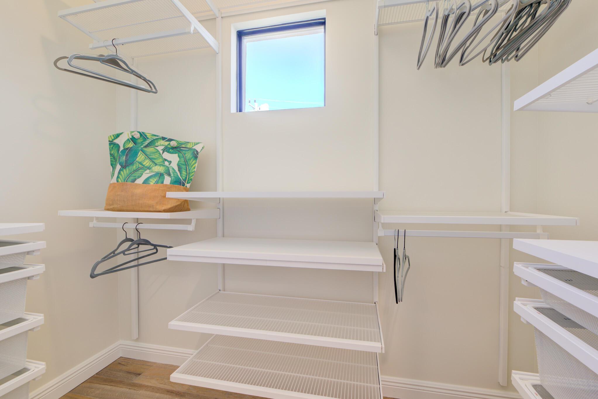 DELRAY TOWN OF - Residential Lease