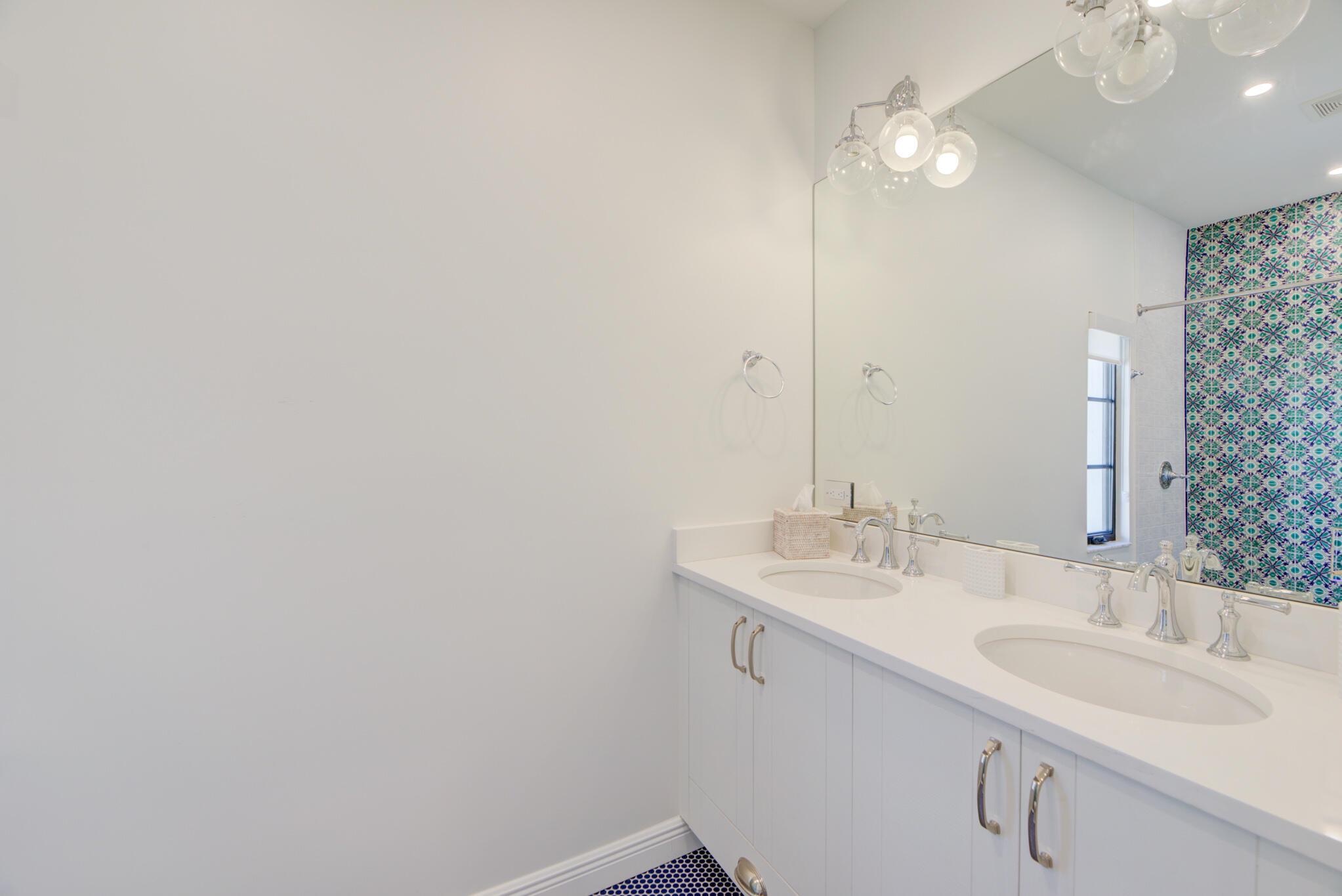 DELRAY TOWN OF - Residential Lease