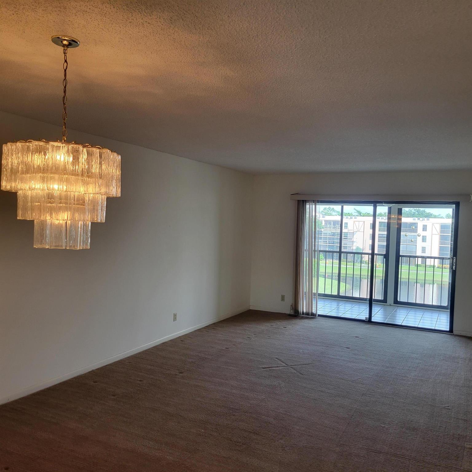 7351 Kinghurst Drive 404
