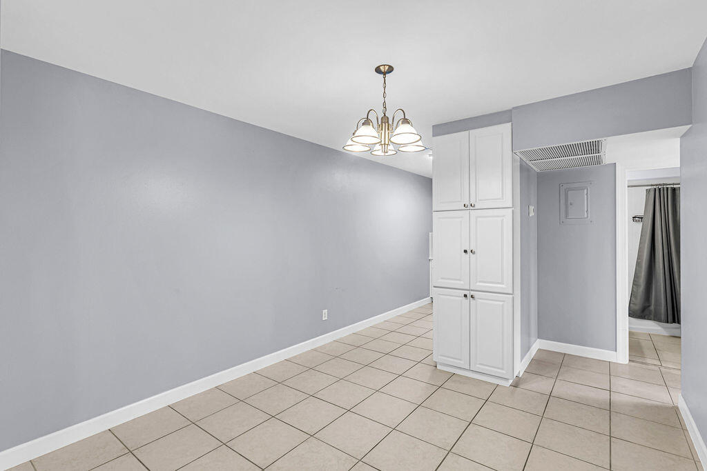 IMPERIAL APARTMENT CONDO - Residential Lease