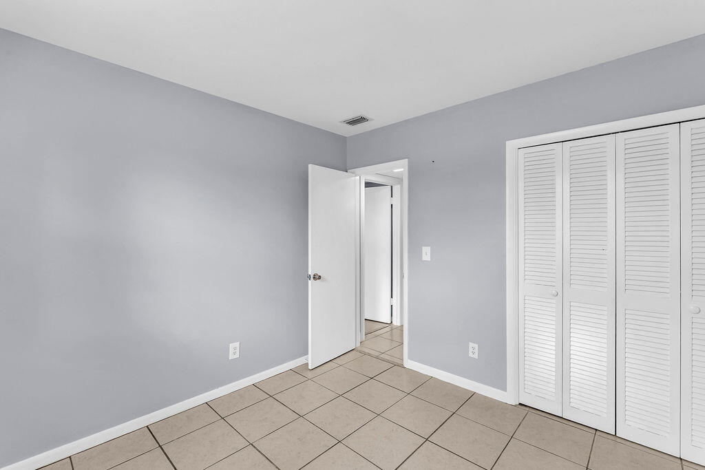 IMPERIAL APARTMENT CONDO - Residential Lease