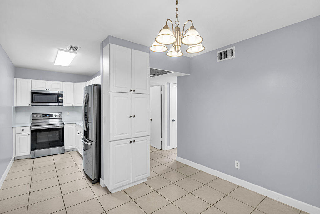 IMPERIAL APARTMENT CONDO - Residential Lease