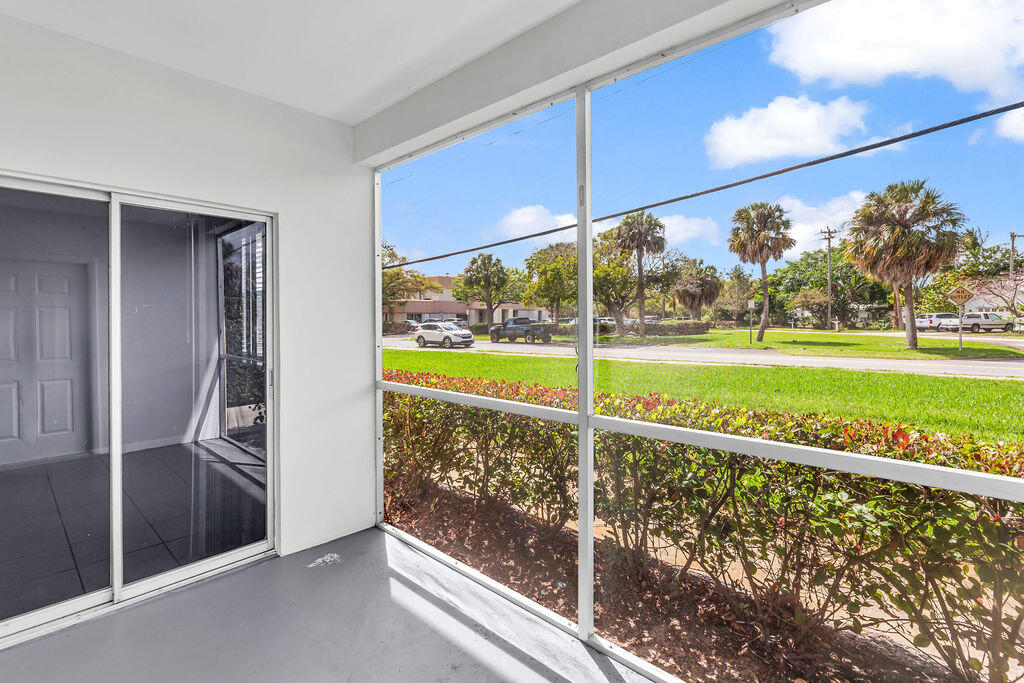 IMPERIAL APARTMENT CONDO - Residential Lease