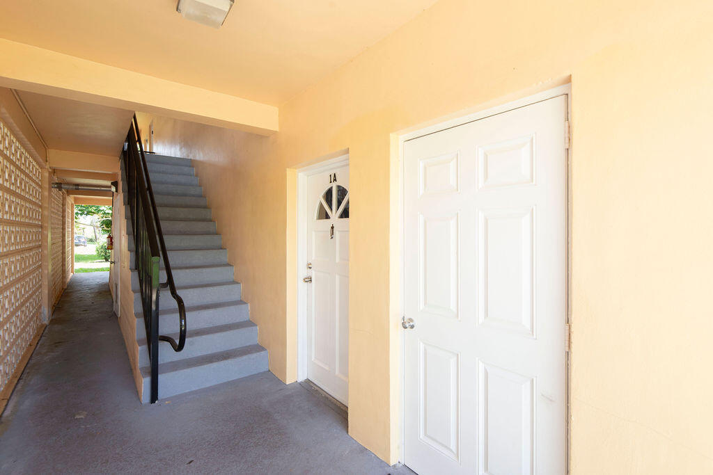 IMPERIAL APARTMENT CONDO - Residential Lease