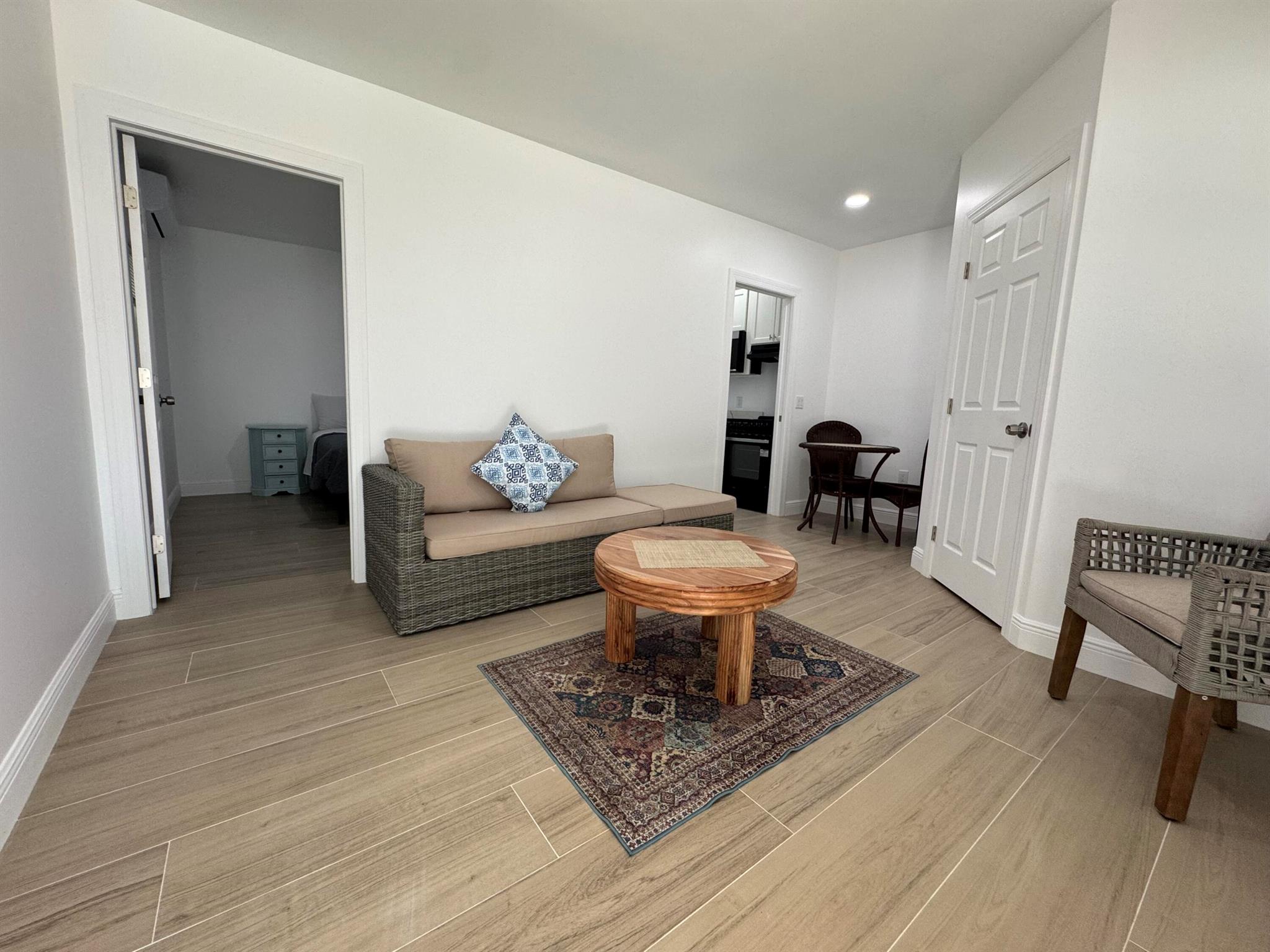 13075 Marcella Boulevard (Studio)