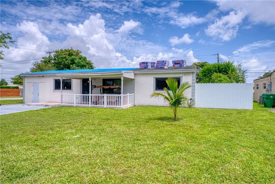 AMAZING 5/3 HUGE CORNER LOT HOME IN MIRAMAR FL.  HOME FEATURE BREAN NEW IMPACT WINDOWS AND BRAND NEW ROOF BEING INSTALLED, NEWER ALUMINUM FENCING AND UPDATED KITCHEN.  LOCATED NEAR TURNPIKE HWY, SHOPS AND MORE