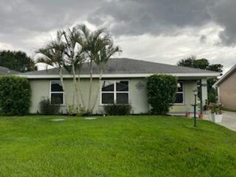 A home in Okeechobee