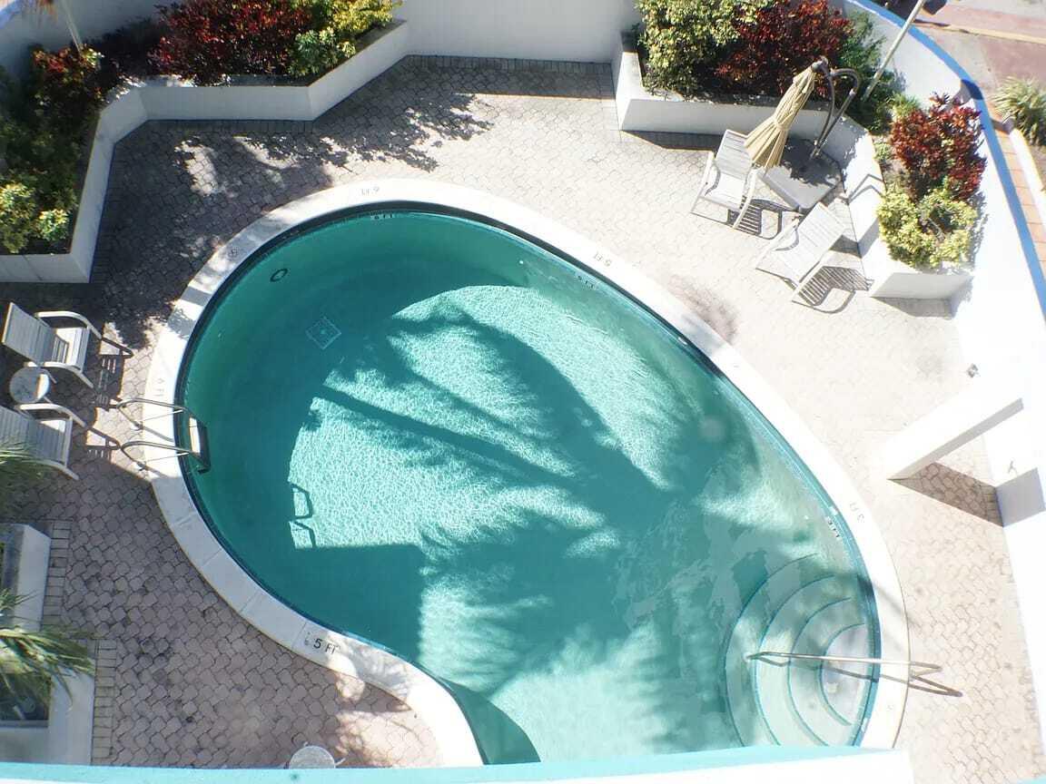 INDIAN CREEK TOWER CONDO - Residential