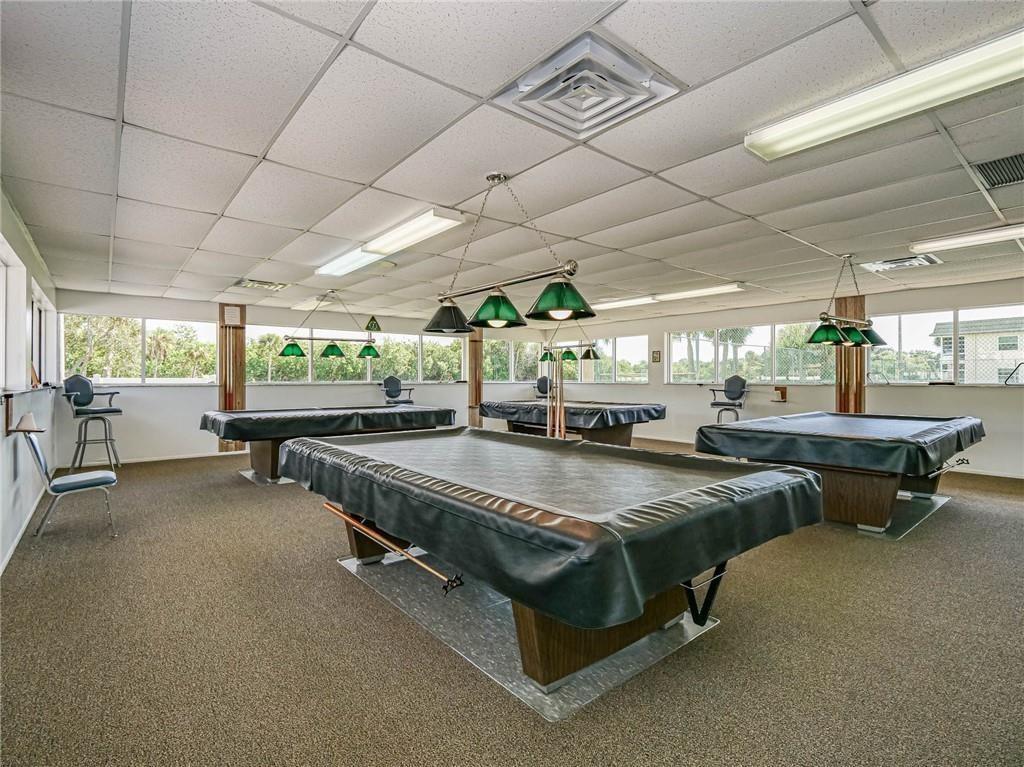 VISTA GARDENS F/K/A VISTA - Residential Lease