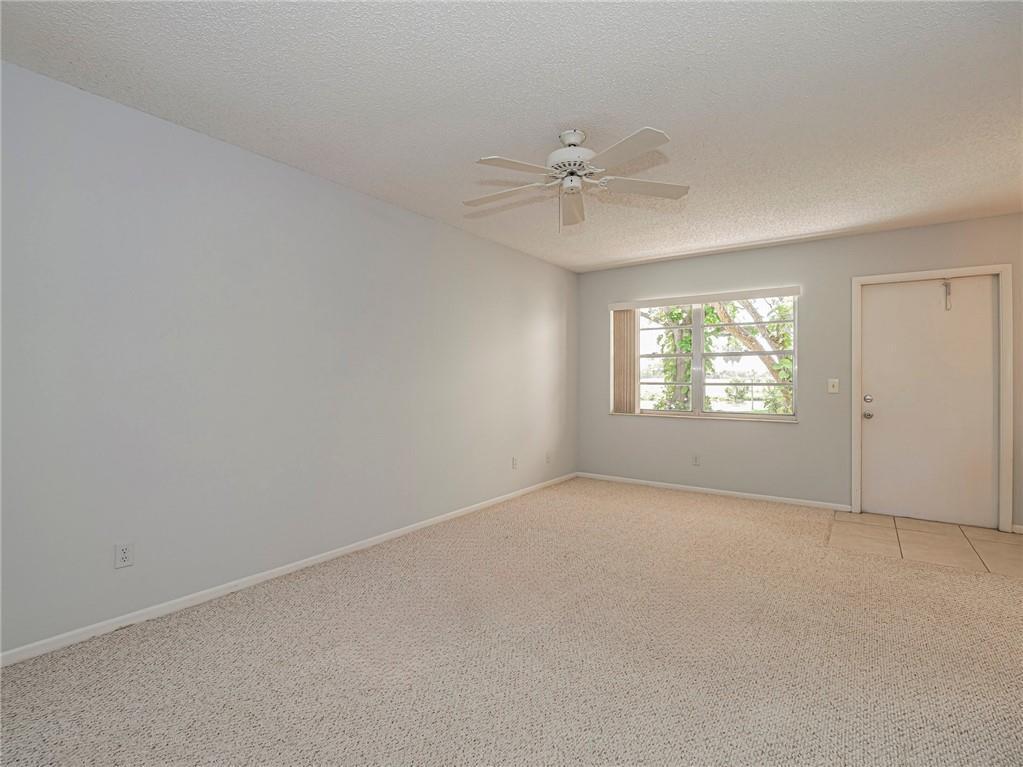 VISTA GARDENS F/K/A VISTA - Residential Lease