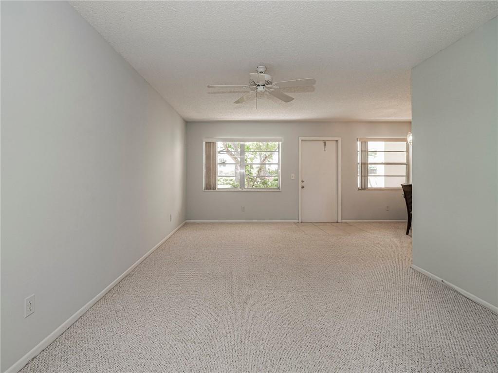 VISTA GARDENS F/K/A VISTA - Residential Lease