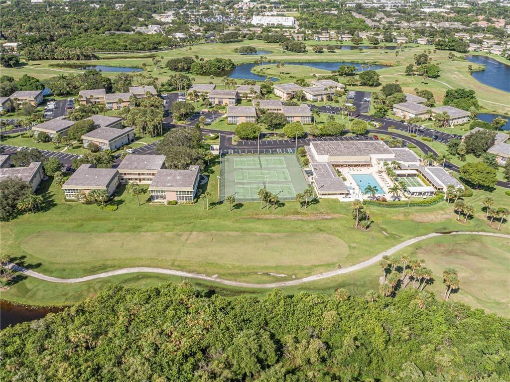 VISTA GARDENS F/K/A VISTA - Residential Lease
