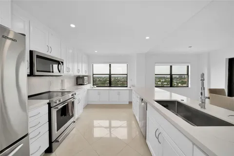 5000 N Ocean Blvd Unit 1402, Lauderdale By The Sea, FL 33308 - MLS#: F10449724