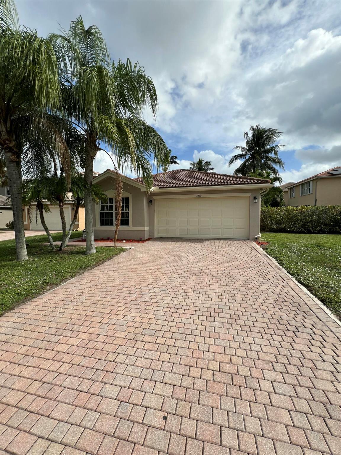 NAUTICA ISLES 3 - Residential