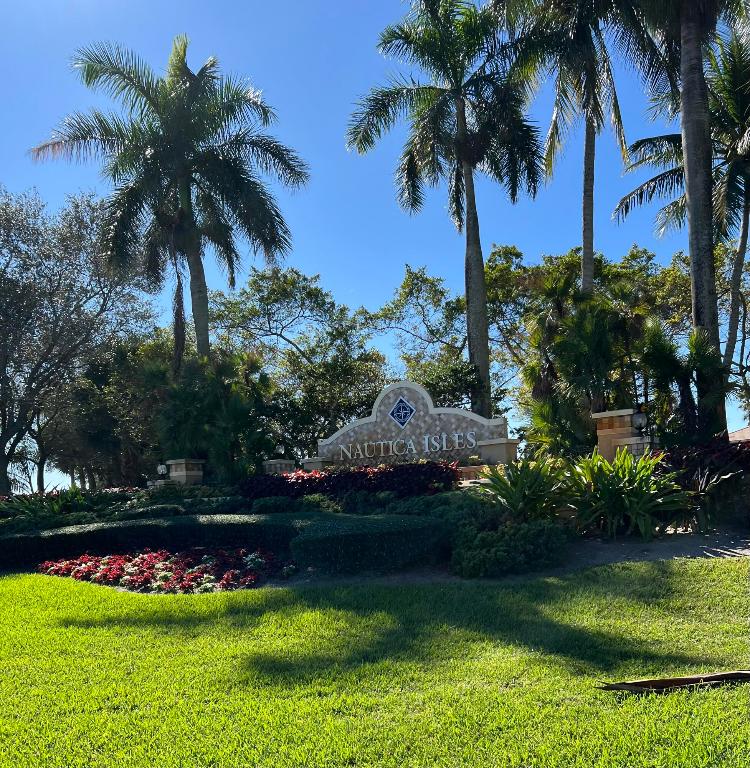 NAUTICA ISLES 3 - Residential