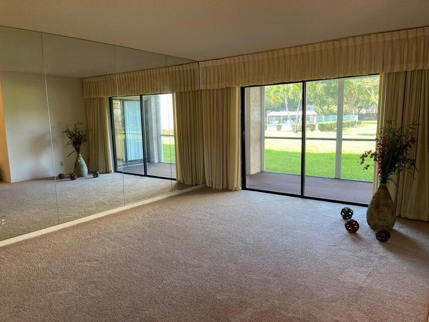 OLYMPUS VILLAGE CONDO - Residential Lease