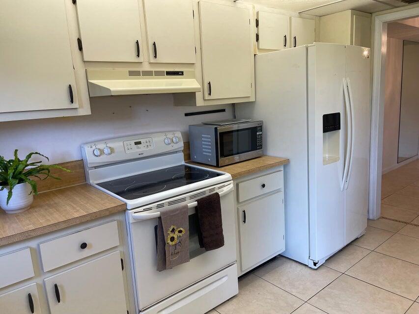 OLYMPUS VILLAGE CONDO - Residential Lease