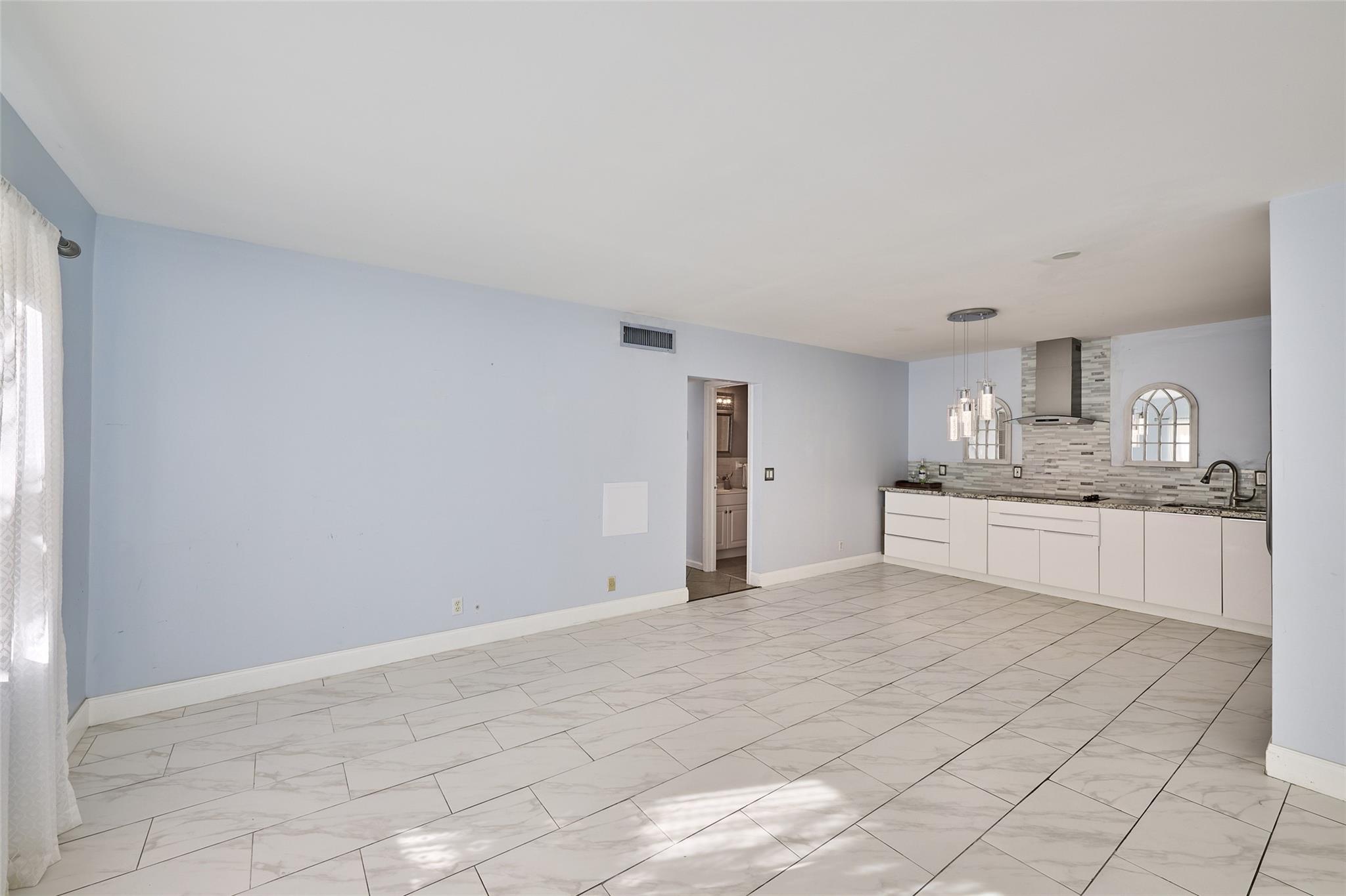 5720 NE 22nd Way 401-4