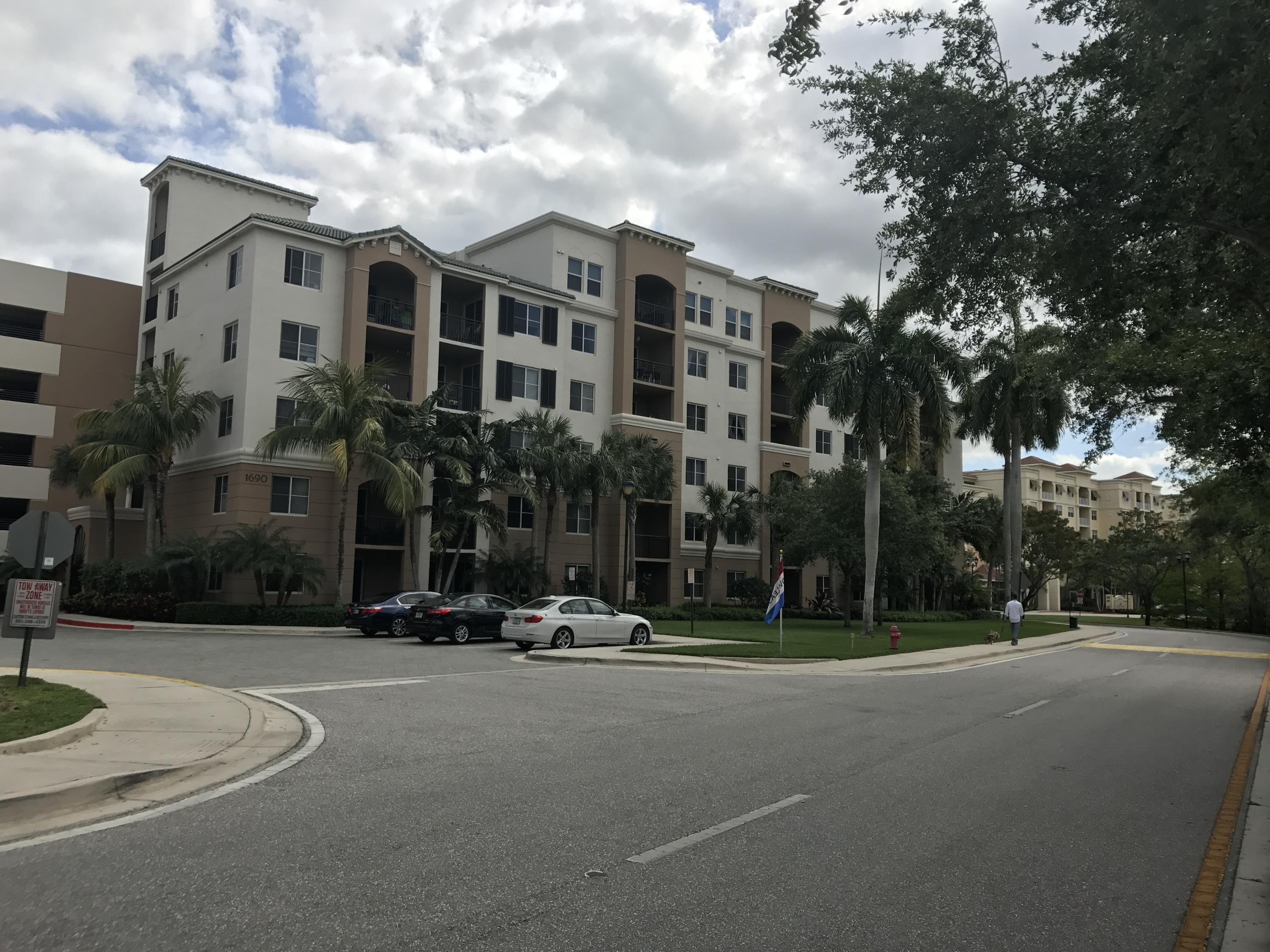 Vizcaya Lakes - Residential