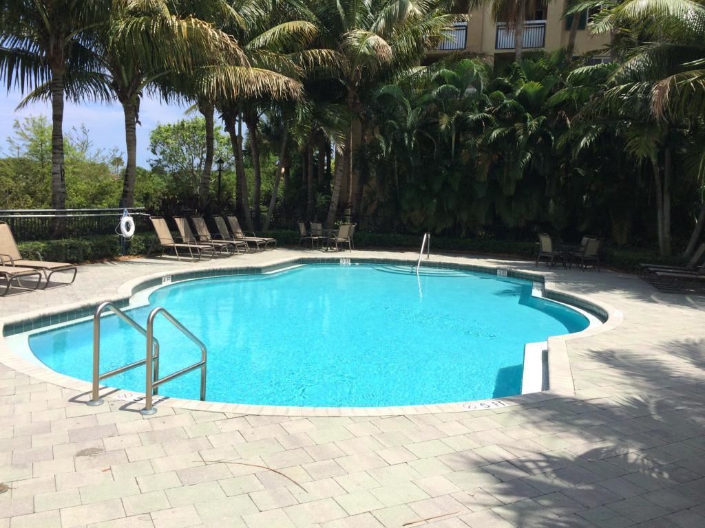 Vizcaya Lakes - Residential