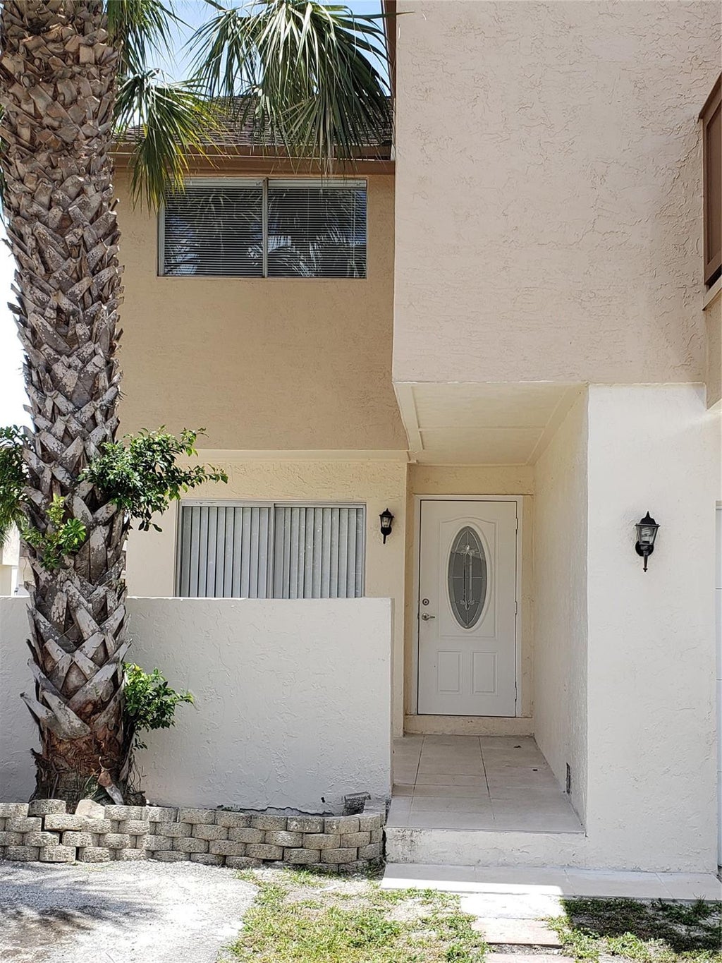 Photo of 851 NW 81ST Terrace #8, Plantation, FL 33324 (MLS # B26082072)