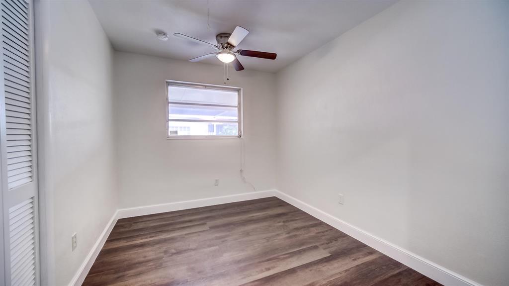 MIAMI LAKES SEC 4 - Residential