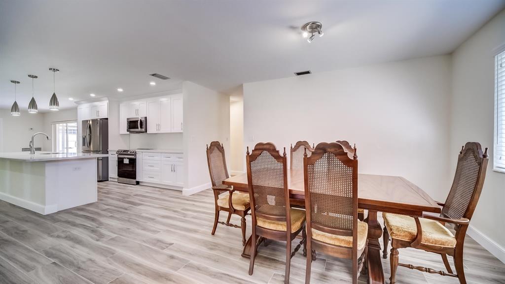 MIAMI LAKES SEC 4 - Residential