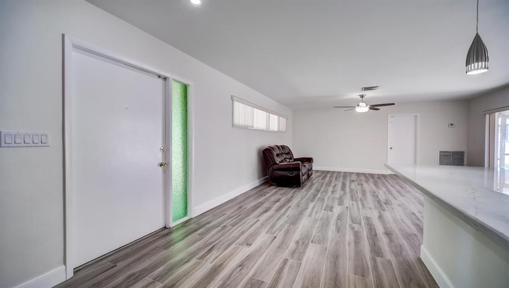 MIAMI LAKES SEC 4 - Residential