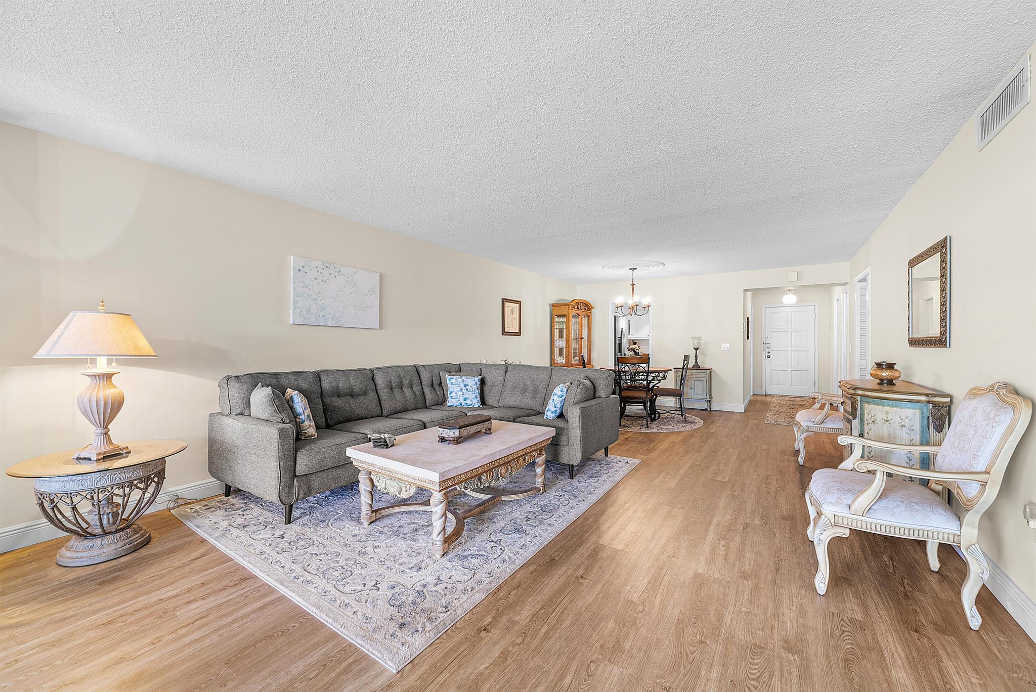 ATLANTIS SHERBROOKE VILLA - Residential