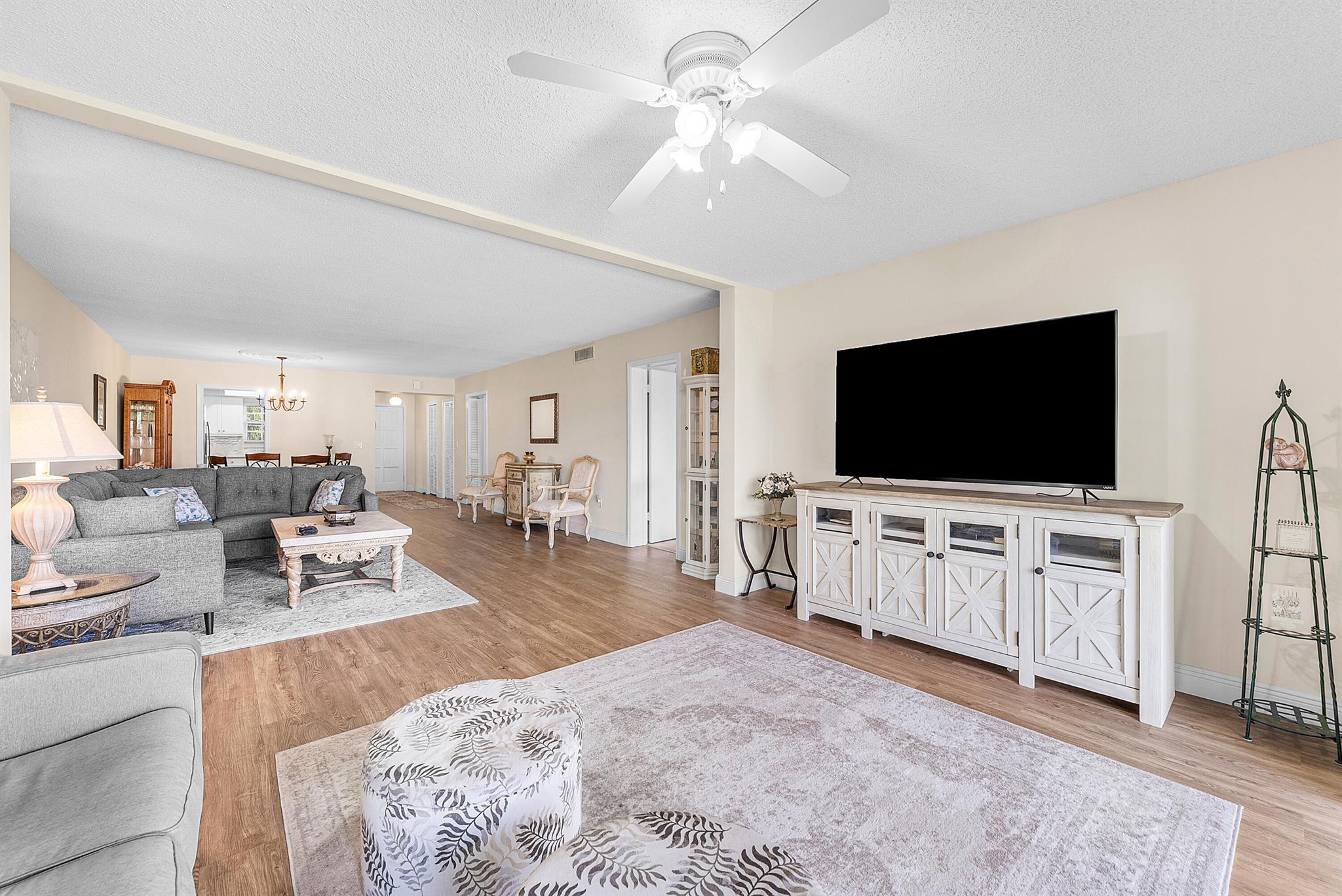 ATLANTIS SHERBROOKE VILLA - Residential