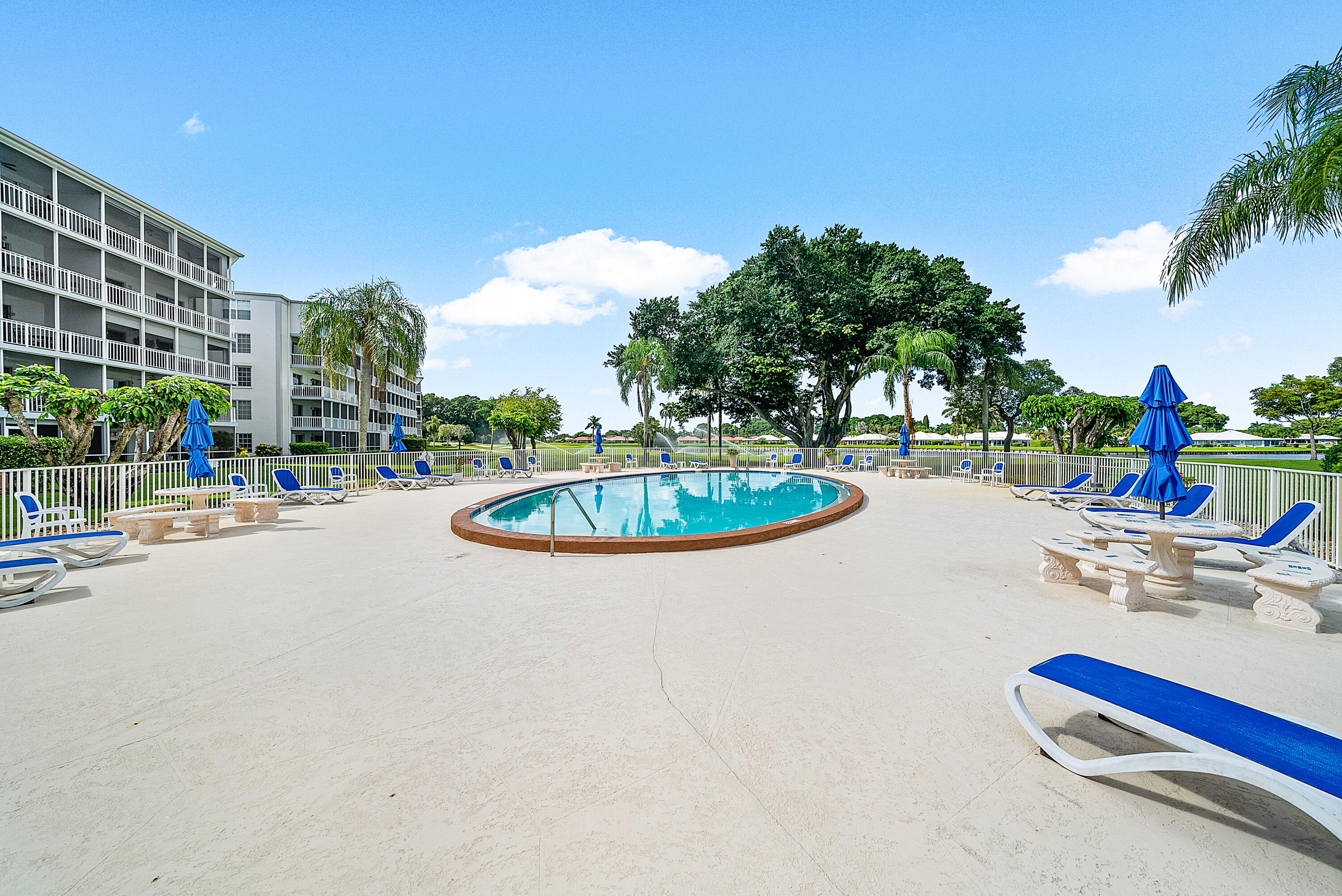 ATLANTIS SHERBROOKE VILLAS CONDO - Residential