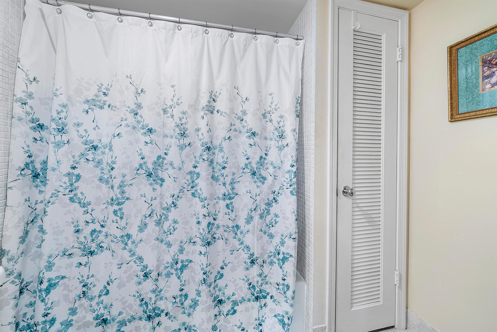 ATLANTIS SHERBROOKE VILLA - Residential