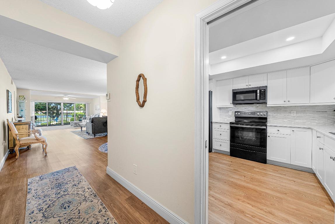 ATLANTIS SHERBROOKE VILLAS CONDO - Residential