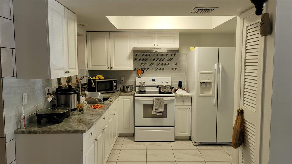 PORT ST LUCIE SECTION 6 - Residential