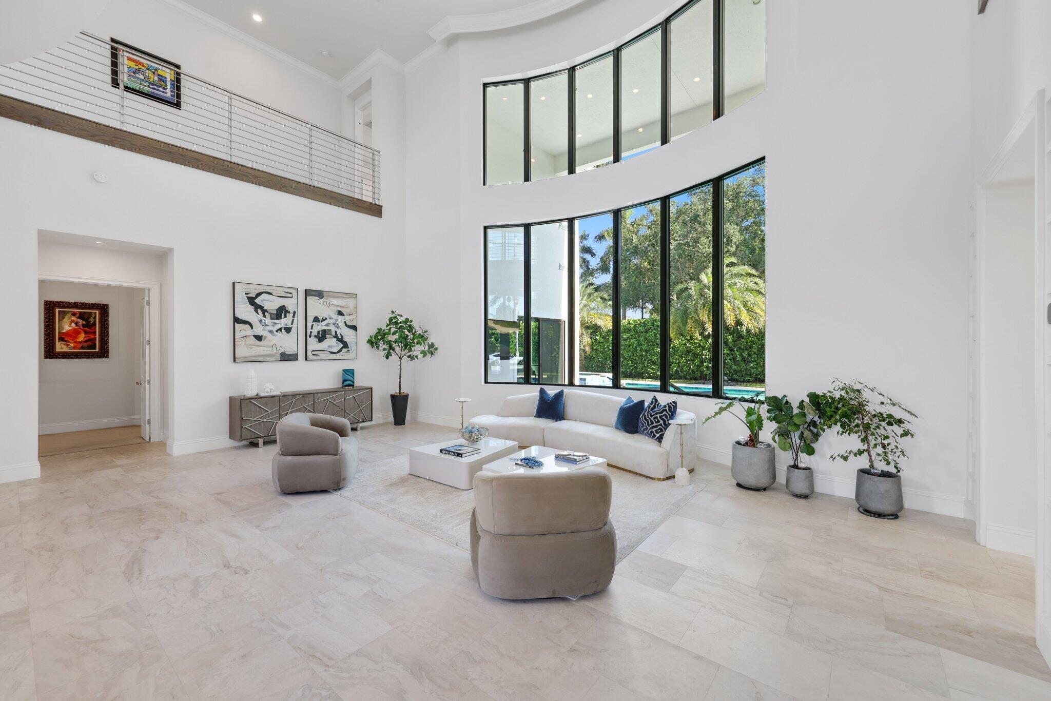 ROYAL PALM POLO - Residential