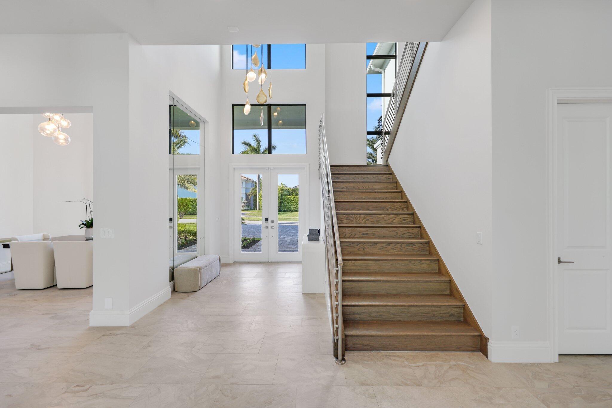 ROYAL PALM POLO - Residential