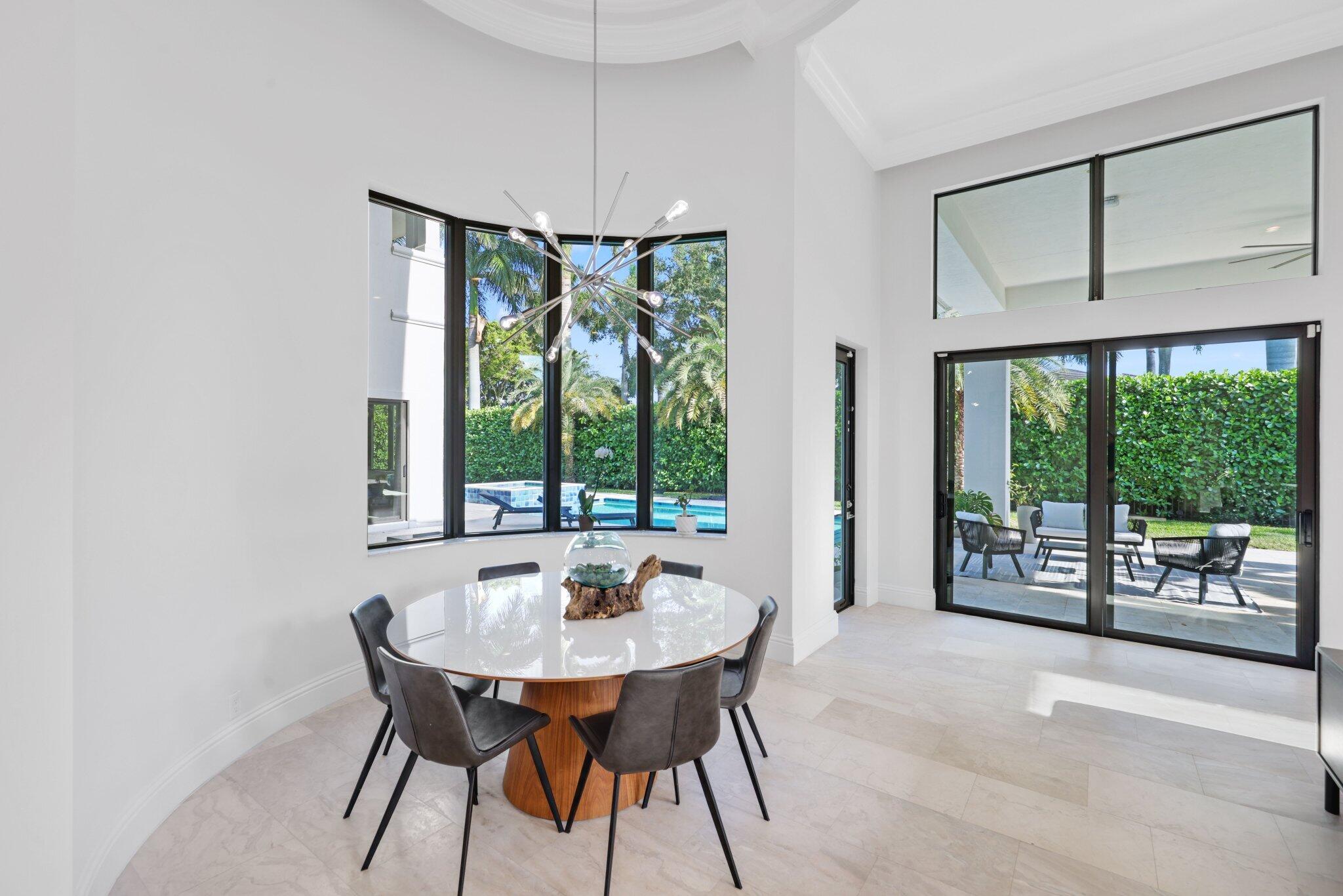 ROYAL PALM POLO - Residential