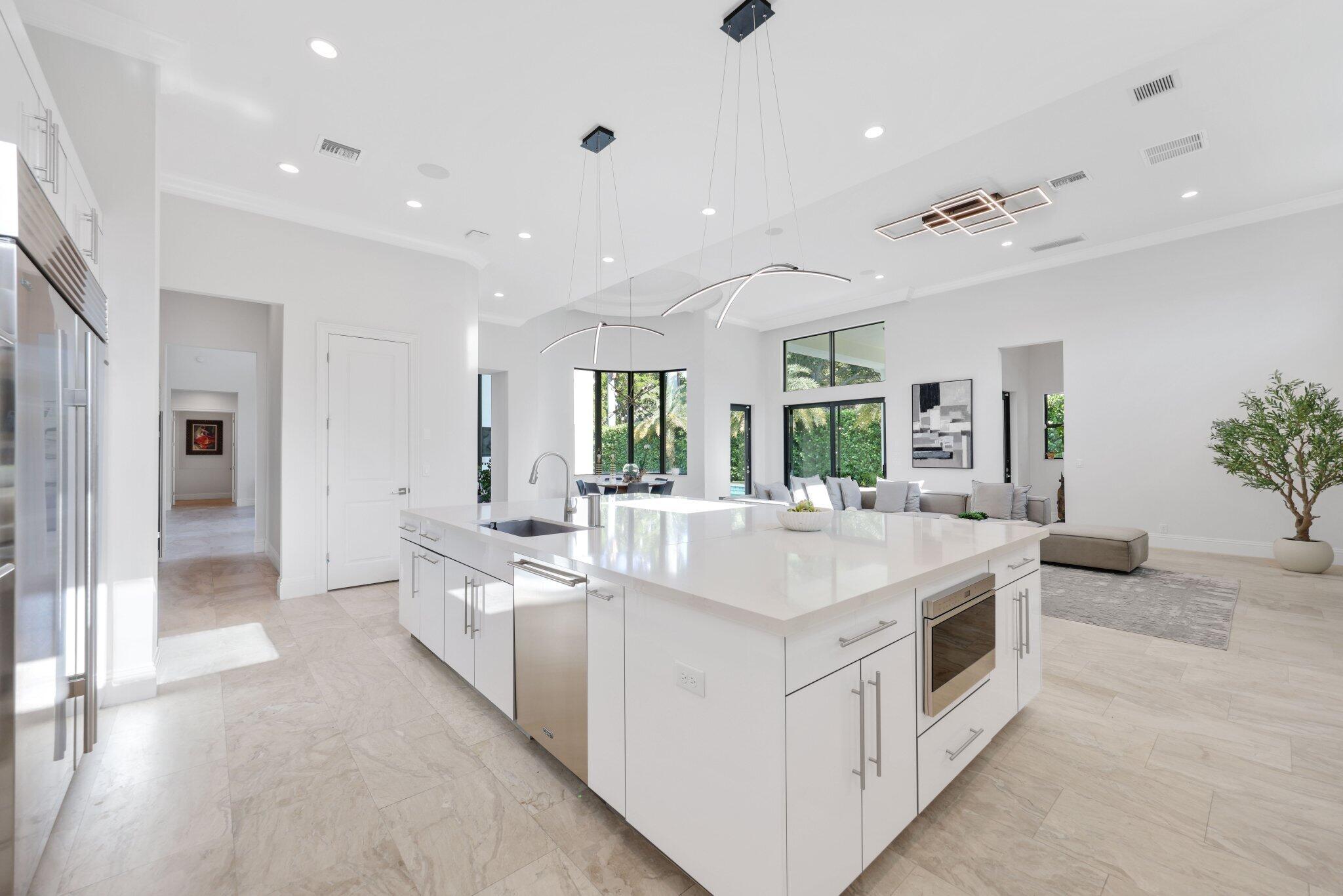 ROYAL PALM POLO - Residential
