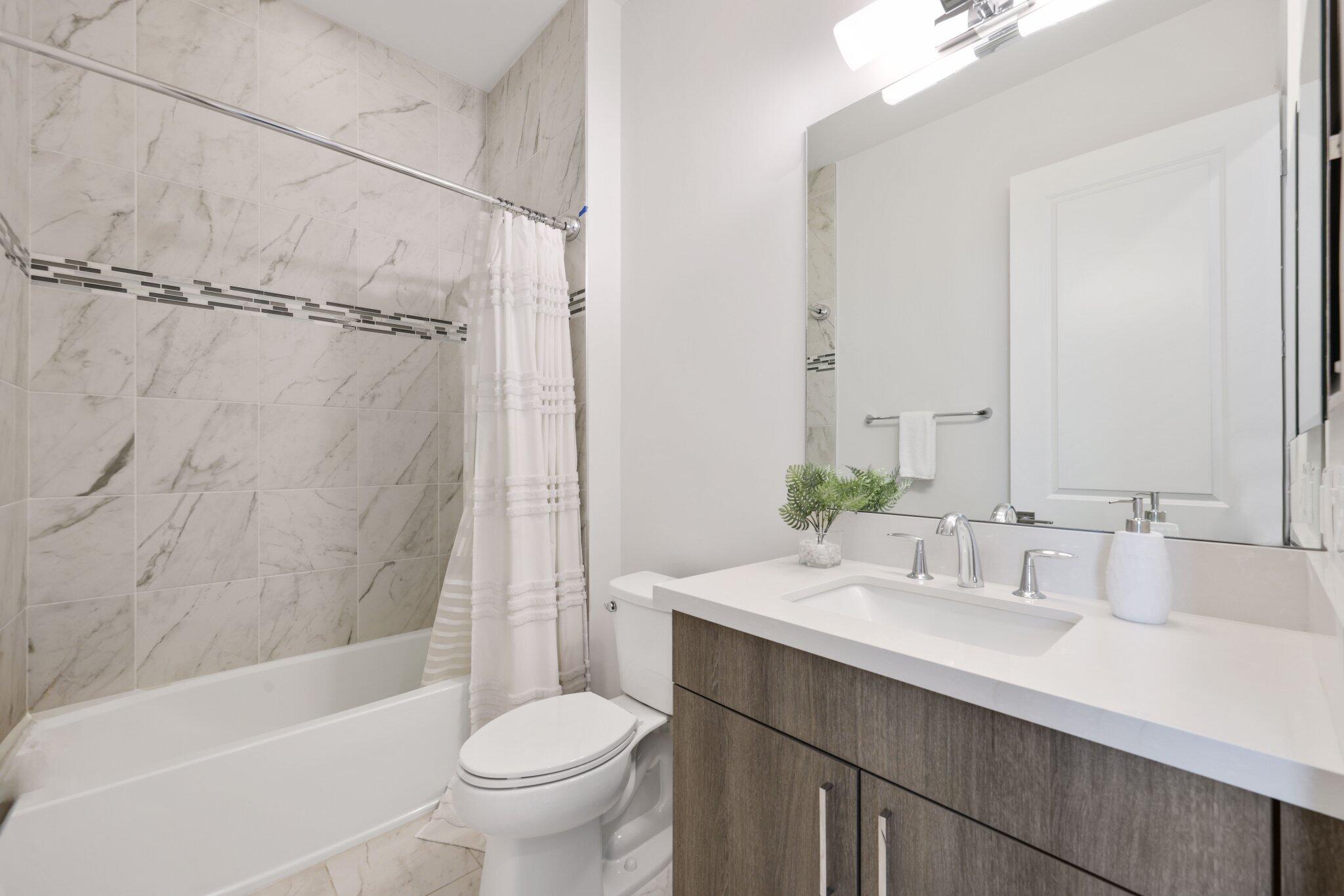 ROYAL PALM POLO - Residential