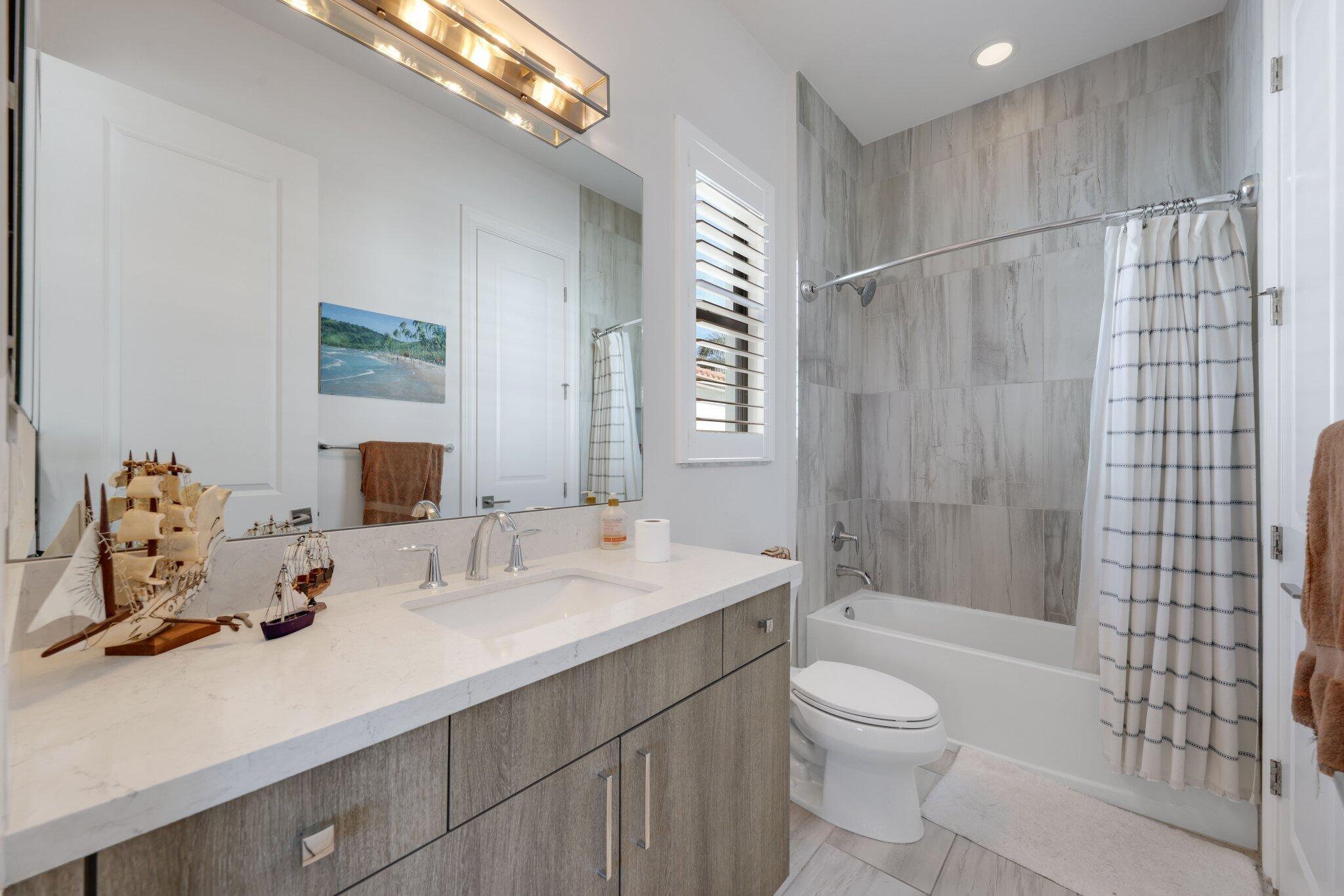 ROYAL PALM POLO - Residential