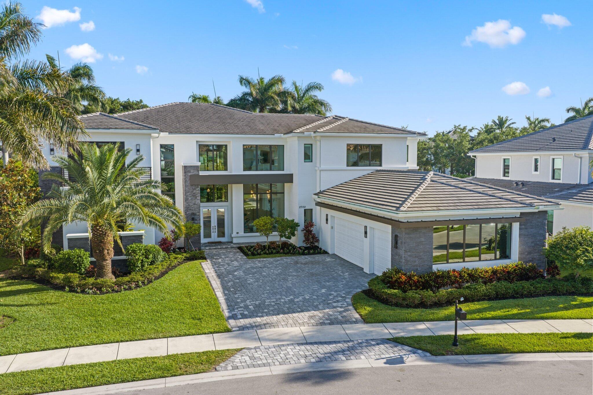ROYAL PALM POLO - Residential