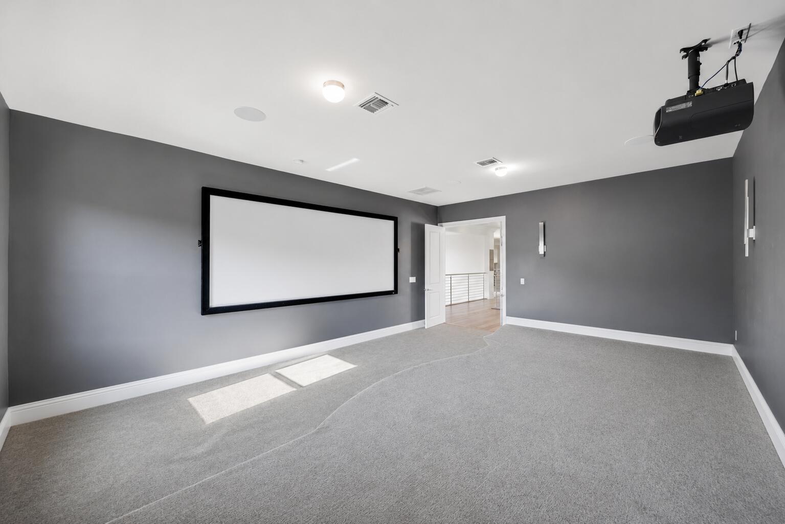 ROYAL PALM POLO - Residential