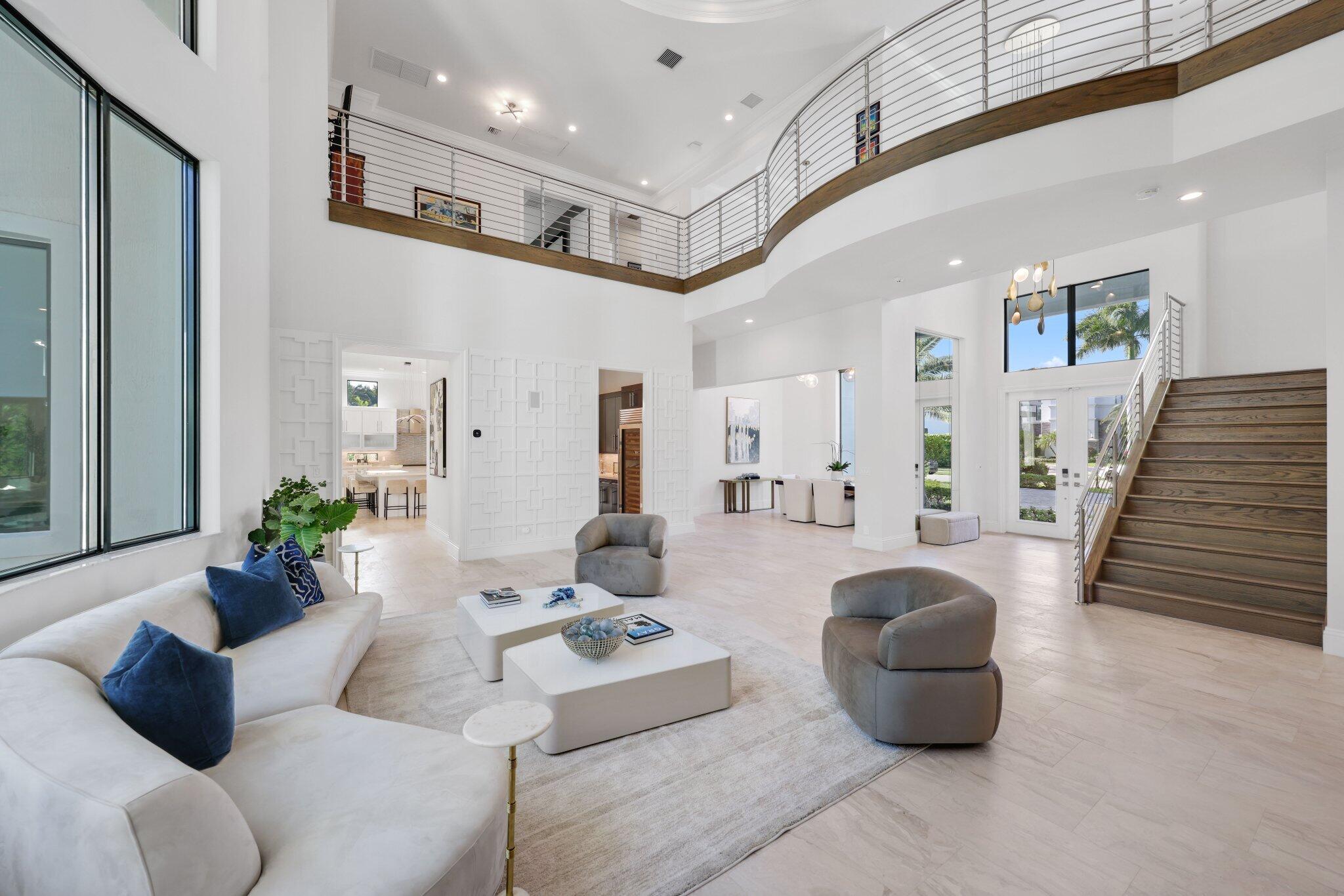 ROYAL PALM POLO - Residential