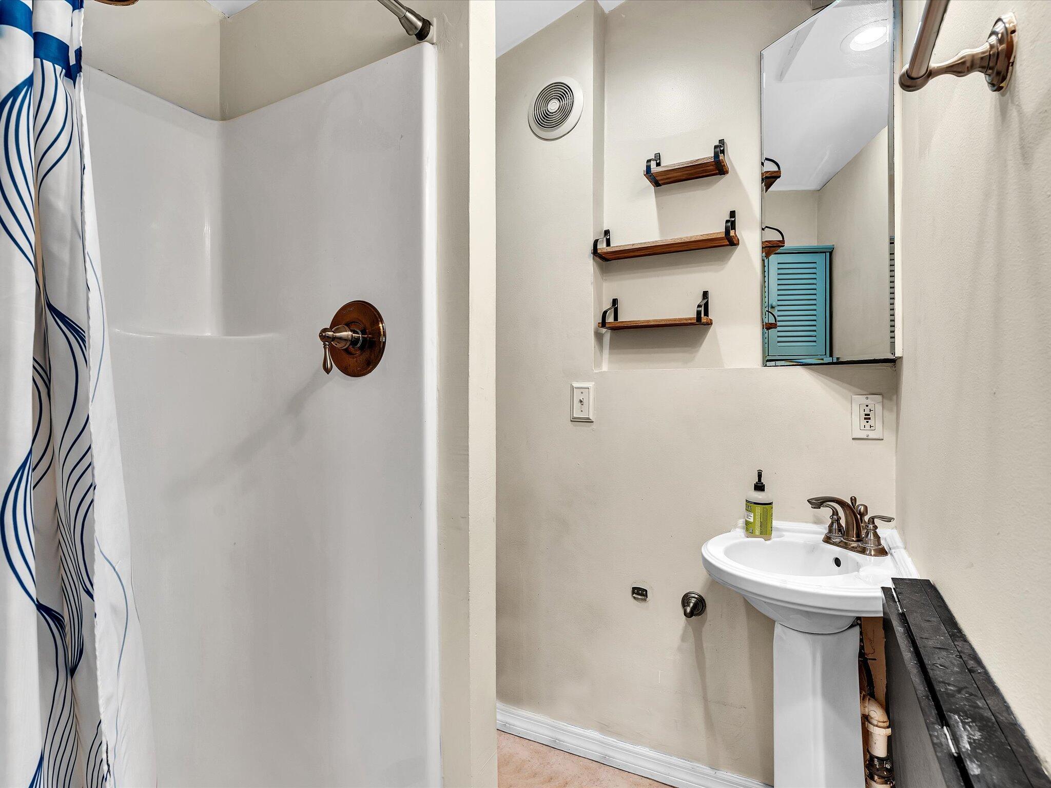 NORTHWOOD ADD - Residential Lease