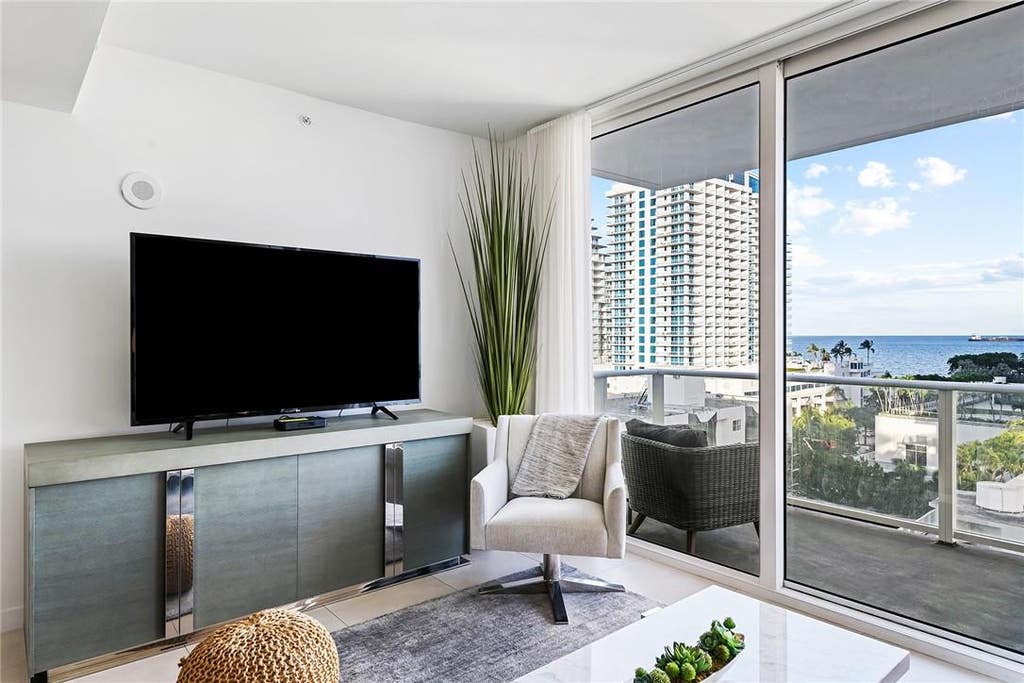 Photo of 401 N BIRCH Road #1016, Fort Lauderdale, FL 33304 (MLS # B26064866)